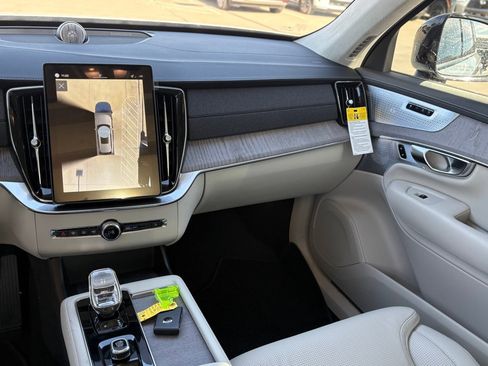 New 2026 Volvo XC90 B6 Ultra w/ Lounge Package image 12