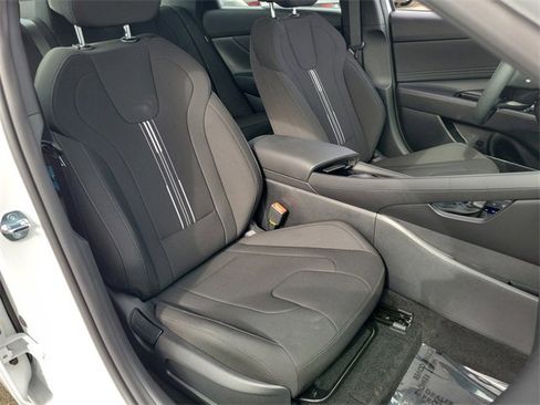 New 2026 Hyundai Elantra Sport image 18