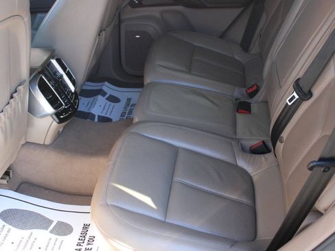 Used 2011 Porsche Cayenne Turbo AWD/4WD image 14