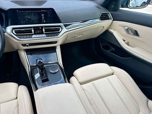 Used 2021 BMW 330i Sedan w/ Premium Package image 24