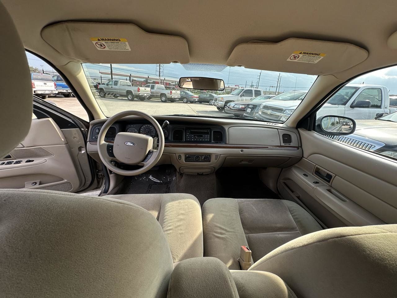 Used 2005 Ford Crown Victoria RWD image 18
