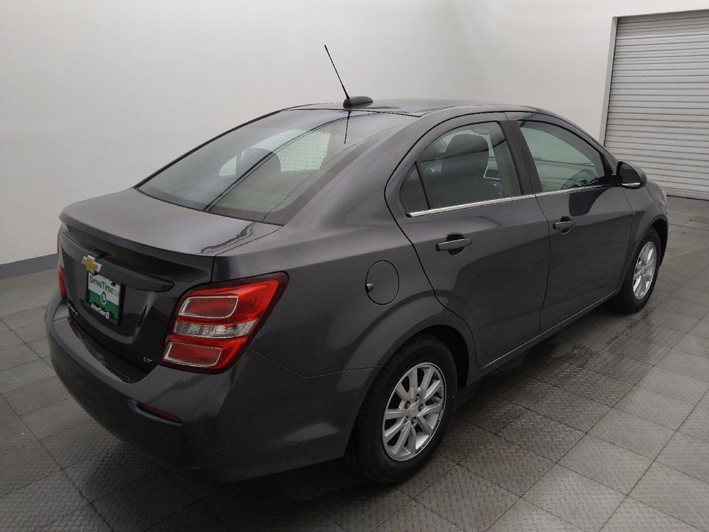 Used 2019 Chevrolet Sonic LT FWD image 9