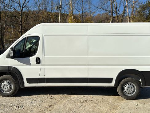 Used 2025 RAM ProMaster 2500 image 7