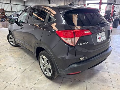 Used 2017 Honda HR-V EX-L image 10