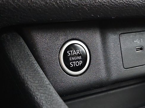 Certified 2023 Nissan Rogue SV w/ SV Premium Package image 20