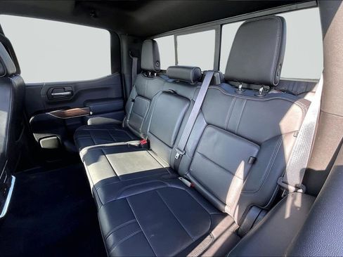 Used 2020 Chevrolet Silverado 1500 High Country w/ Technology Package image 25