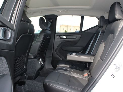 Used 2026 Volvo XC40 B5 Plus w/ Protection Package Premier AWD/4WD image 14