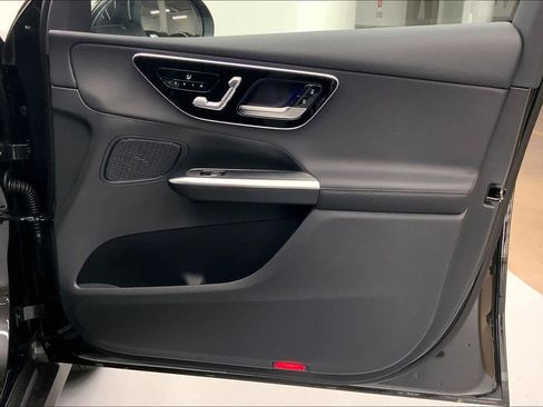 New 2026 Mercedes-Benz GLC 300 image 11
