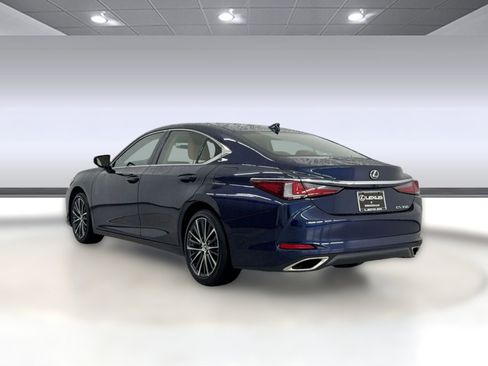 Certified 2025 Lexus ES 350 w/ Premium Package image 3