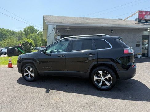 Used 2019 Jeep Cherokee Limited AWD/4WD image 6