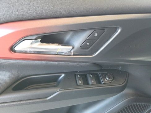 New 2026 Chevrolet Equinox EV RS image 28