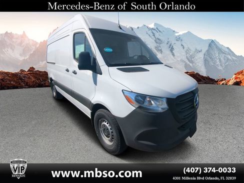 Used 2025 Mercedes-Benz Sprinter 2500 image 1