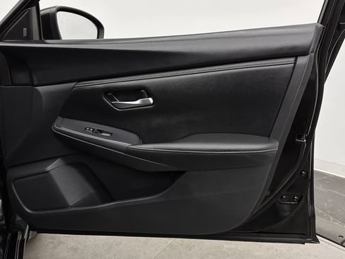 Used 2024 Nissan Sentra SV image 31