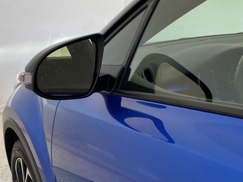 Used 2020 Toyota C-HR XLE image 23