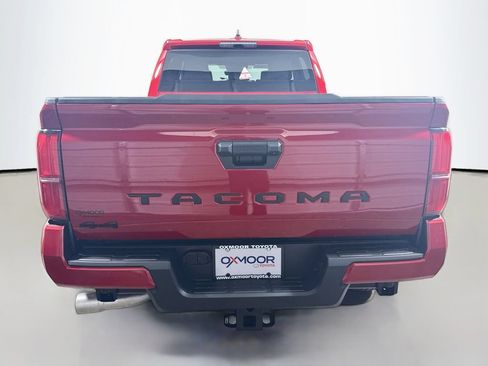 Used 2025 Toyota Tacoma TRD Sport AWD/4WD image 6