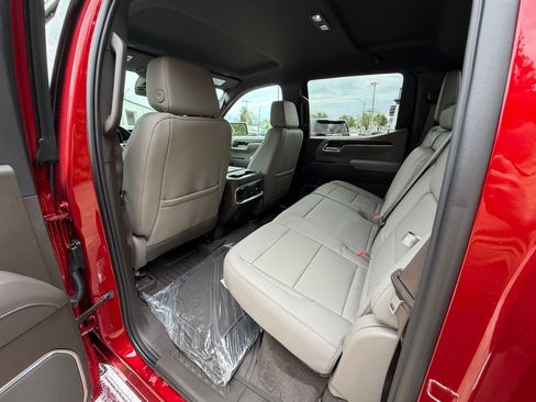 New 2026 GMC Sierra 1500 SLT w/ SLT Convenience Package AWD/4WD image 5