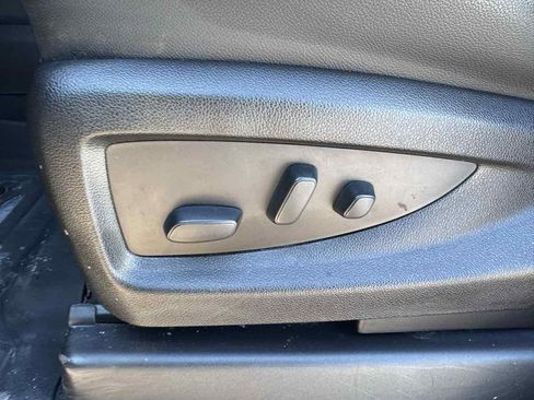 Used 2018 GMC Sierra 1500 SLT image 16