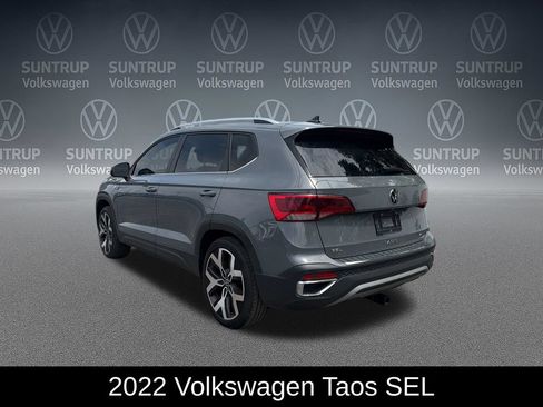 Used 2022 Volkswagen Taos SEL w/ Panoramic Sunroof Package AWD/4WD image 3