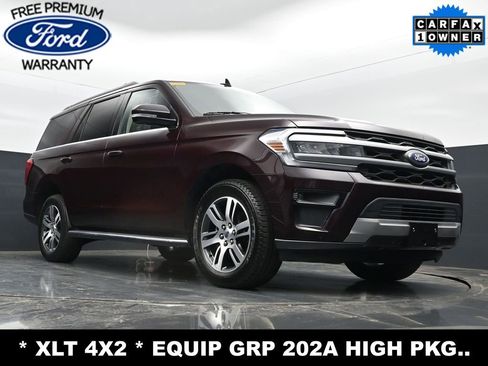Used 2023 Ford Expedition XLT RWD image 24