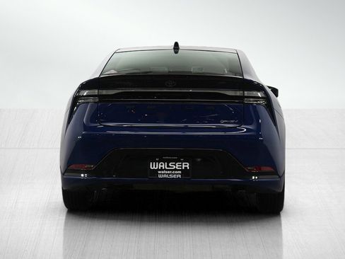 Used 2026 Toyota Prius Plug-In Hybrid image 4