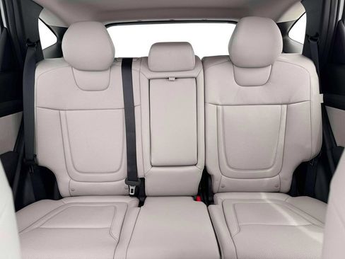 New 2026 Hyundai Tucson Limited FWD image 16