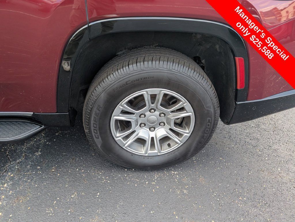 Used 2022 Jeep Wagoneer Series I w/ Convenience Group I AWD/4WD image 18