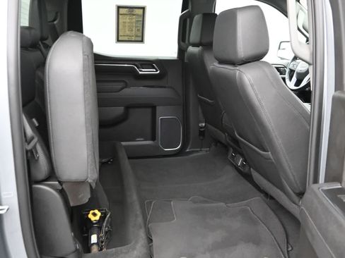Used 2026 GMC Sierra 1500 SLT AWD/4WD image 12