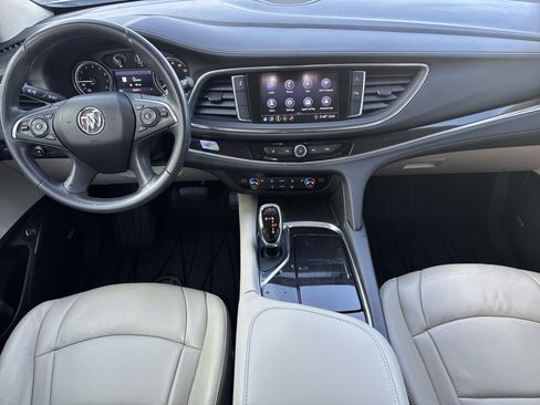 Used 2020 Buick Enclave Essence w/ Sound and Sites Package image 28