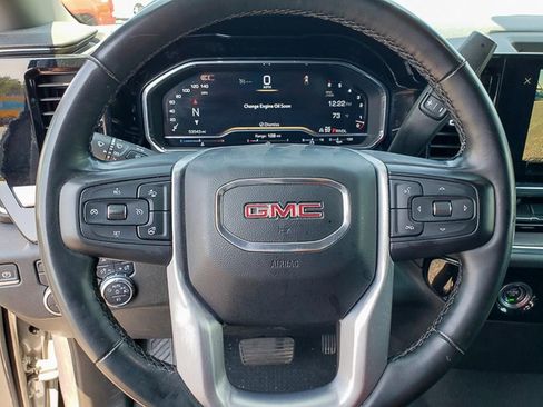 Used 2024 GMC Sierra 1500 SLT image 17