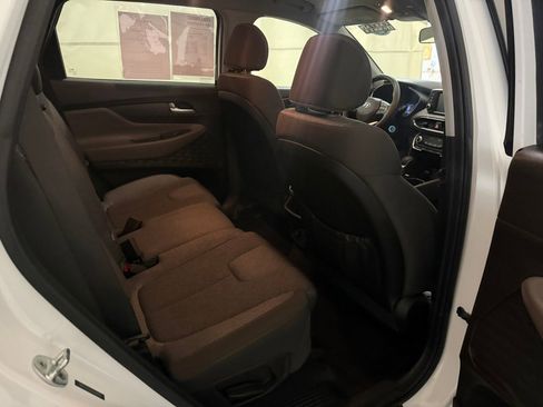 Used 2019 Hyundai Santa Fe SE image 26