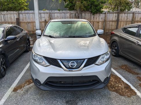 Used 2018 Nissan Rogue Sport S w/ S Appearance Package image 14