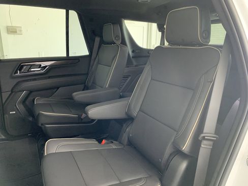 New 2026 GMC Yukon Elevation image 44