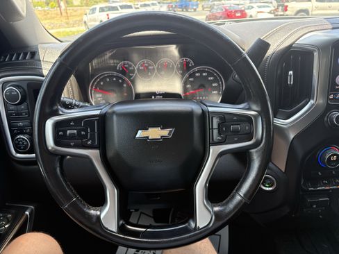 Used 2020 Chevrolet Silverado 1500 LT w/ Texas Edition AWD/4WD image 22