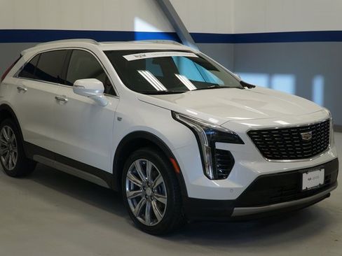 Used 2023 Cadillac XT4 Premium Luxury w/ Driver Assist Package image 8