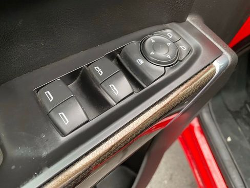 Used 2020 Chevrolet Silverado 1500 LT w/ All-Star Edition image 13