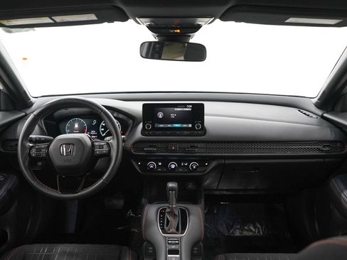 Used 2025 Honda HR-V Sport image 13