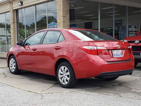 Used 2016 Toyota Corolla LE FWD image 3