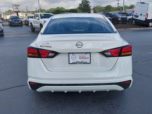 Certified 2024 Nissan Altima 2.5 S FWD image 4