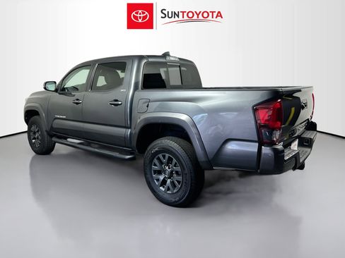Used 2022 Toyota Tacoma SR5 w/ Technology Package image 6