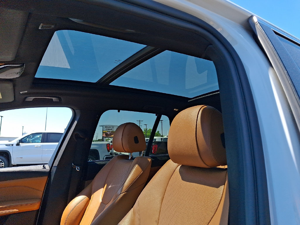 Used 2022 BMW X5 xDrive40i AWD/4WD image 15