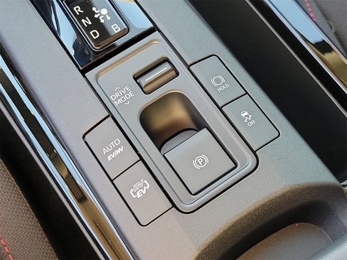 New 2026 Toyota Prius Plug-In Hybrid FWD image 26