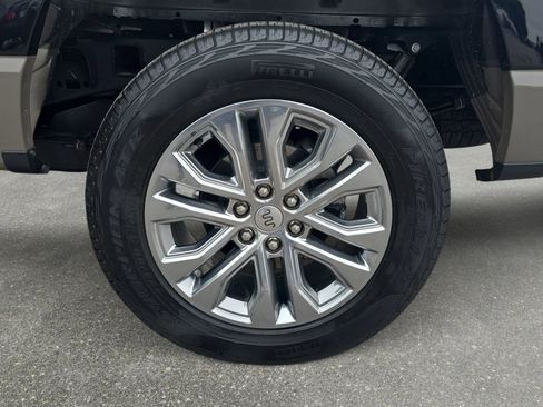 Used 2025 Ford F150 King Ranch w/ FX4 Off-Road Package AWD/4WD image 32