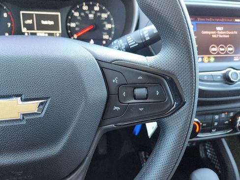 Used 2023 Chevrolet TrailBlazer LS image 22