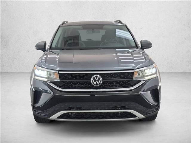 Used 2022 Volkswagen Taos S FWD image 2