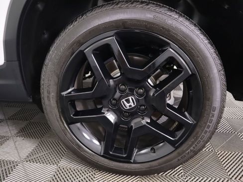 Used 2024 Honda Passport Black Edition image 32
