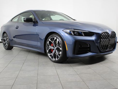 New 2026 BMW 430i Coupe w/ M Sport Package image 7