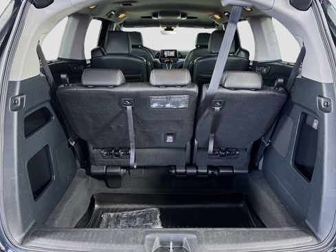Used 2023 Honda Odyssey Touring image 27