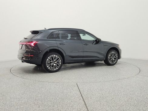 Used 2024 Audi Q8 e-tron Premium Plus w/ Premium Plus Package AWD/4WD image 5