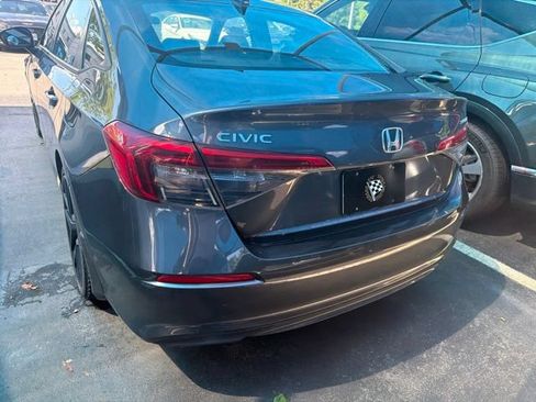 Used 2022 Honda Civic Sport image 8