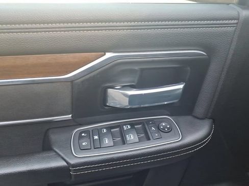 Used 2022 RAM 3500 Laramie AWD/4WD image 15